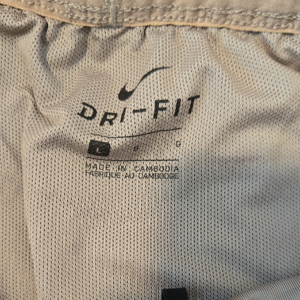 Nike Men's Beige Athletic Shorts - Picture 5 of 5